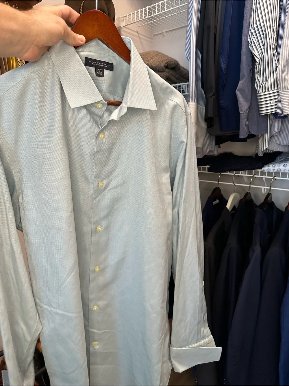 Banana Republic Men's Pale Blue Dress Shirt